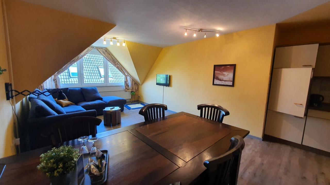 Friesenmeer Ferienwohnung Drei 贝塞尔 外观 照片
